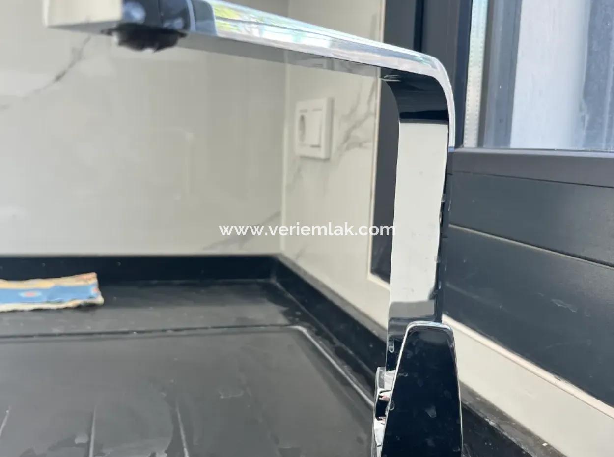 Einzigartige Freistehende Maisonette-Villa In Der Nähe Des Meeres In Seferihisar Akarca!