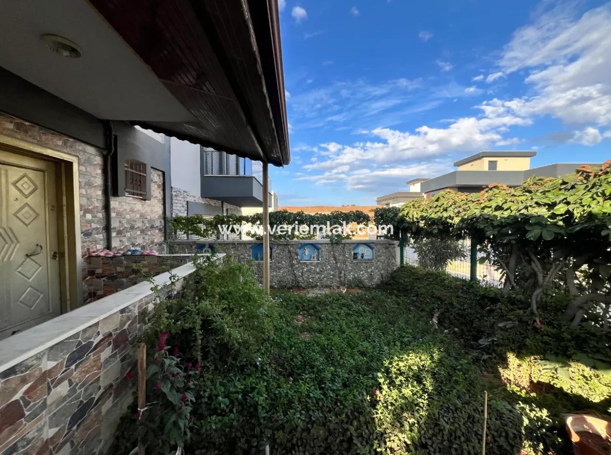 Freistehende Villa Mit Meerblick Und Großem Garten In Akarca, Seferihisar