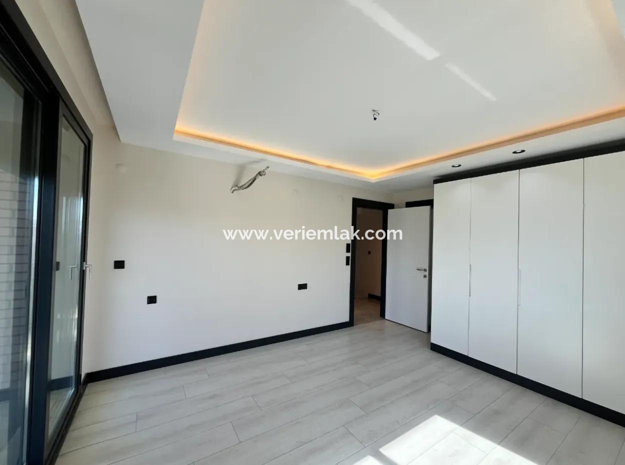 Luxusvilla Mit 4 Fassaden Und Freistehendem Swimmingpool Zum Verkauf In Seferihisar Akarca Region