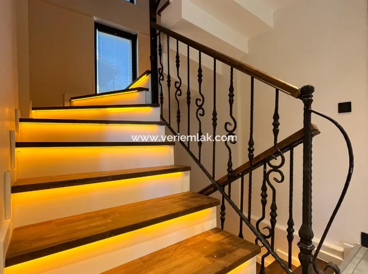 Luxusvilla Mit 4 Fassaden Und Freistehendem Swimmingpool Zum Verkauf In Seferihisar Akarca Region