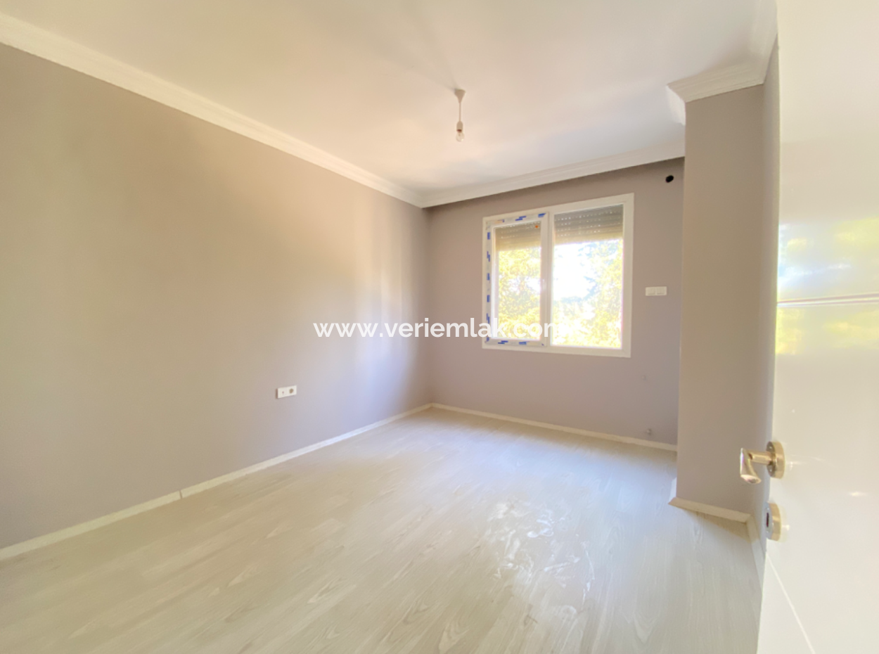 Neue Villa Zum Verkauf Mit Blick Auf Die Natur In Seferihisar Doğanbey