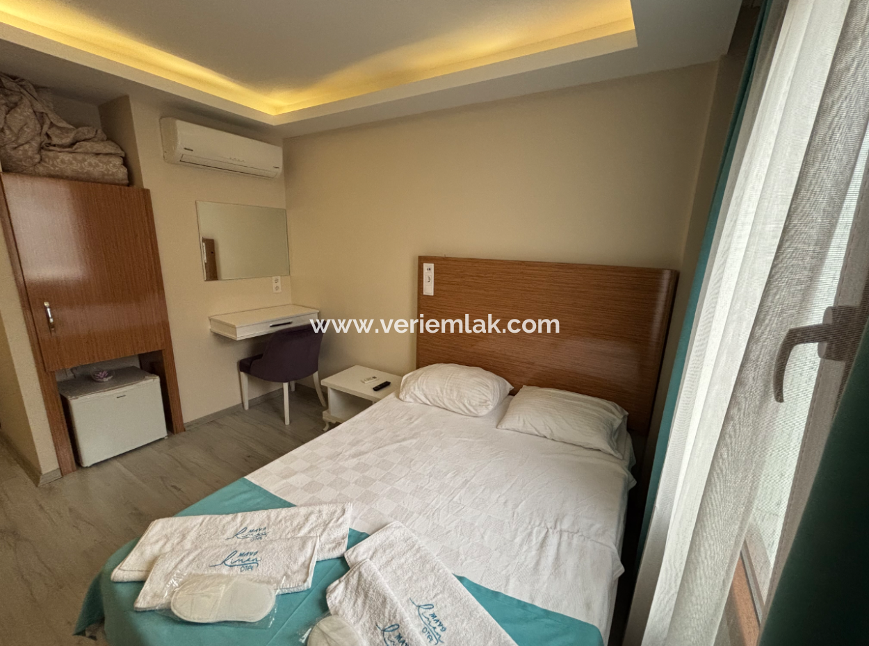 Lizenziertes 13-Zimmer-Hotel Zur Mietung In Der Marina Çeşme