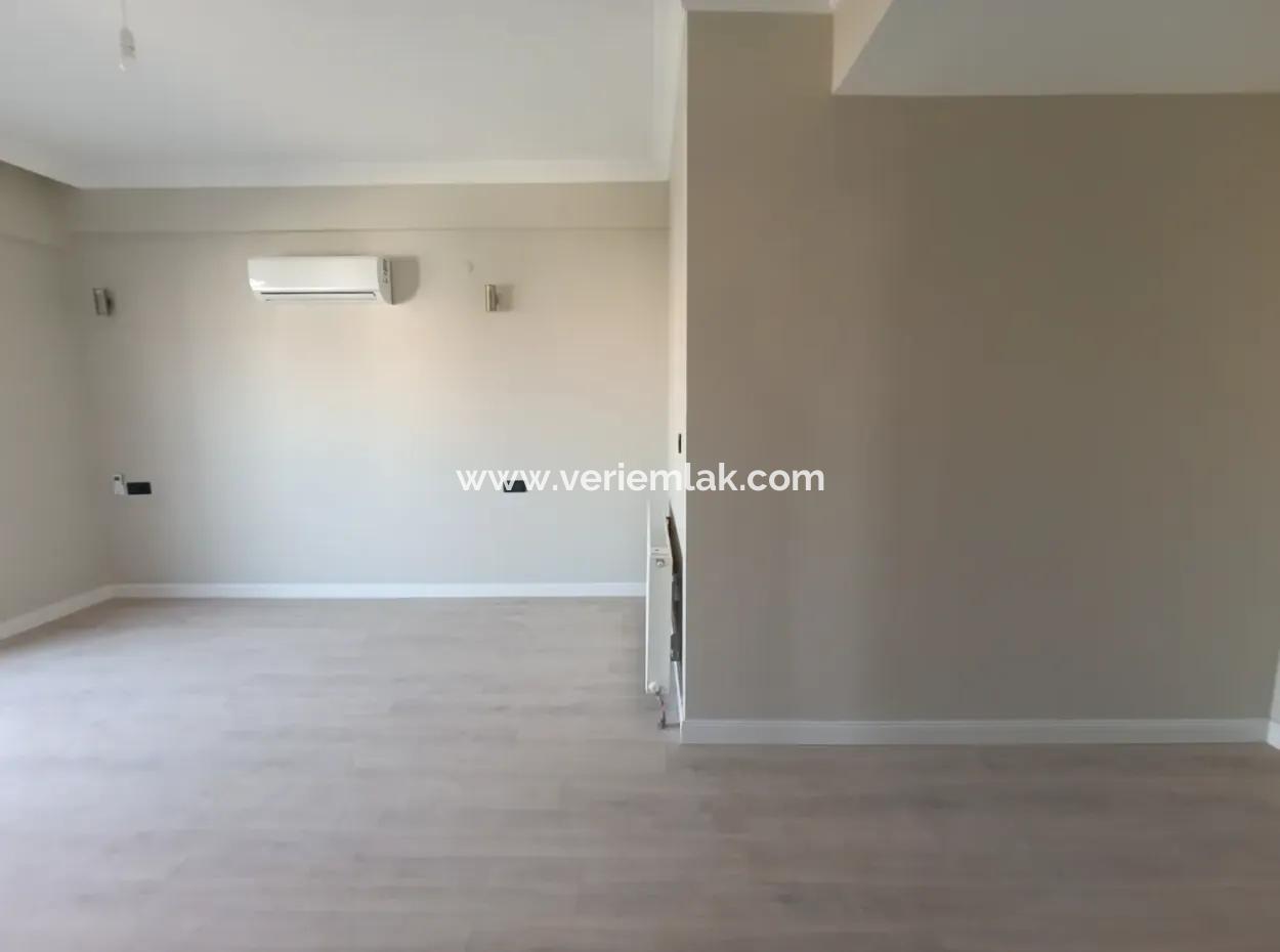 Helles Und Modernes 3-In-1-Apartment Mit Doppelbalkon In Der Kusadasi-Straße, Izmir