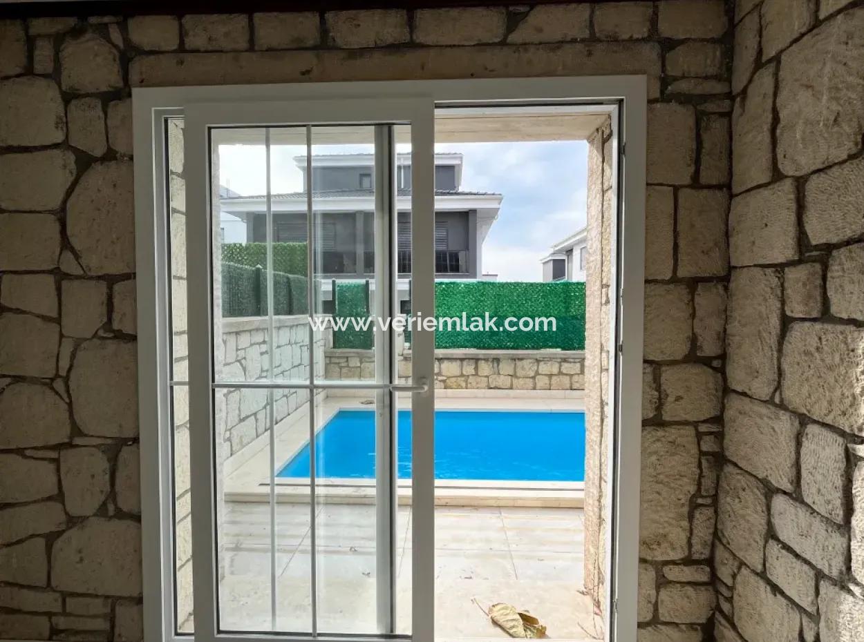 Original Design 3 In 1 Duplex Villa Mit Freistehendem Pool Im Preisgekrönten Taş Konaklar Komplex In Der Anständigsten Gegend Von Seferihisar