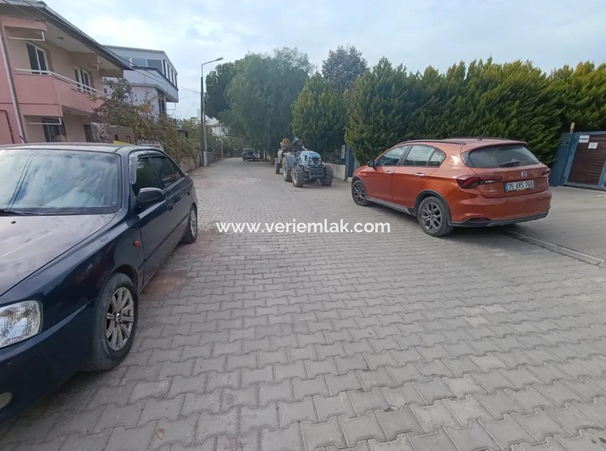 Investitionsvilla Grundstück In Seferihisar Hidirlik Nachbarschaft