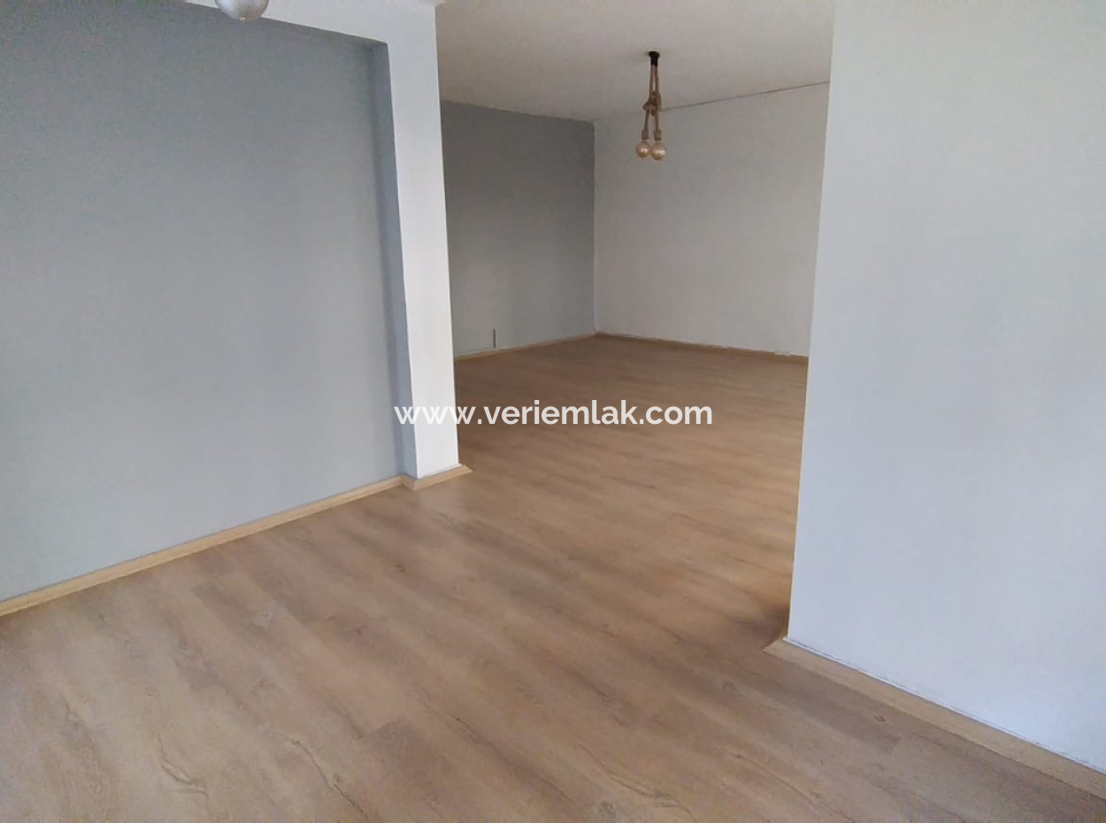 In Der Nähe Von Alsancak Talatpasa! Erschwingliche Gelegenheit, Die Sie Nicht Verpassen Sollten! 2 1 Wohnung Zum Verkauf