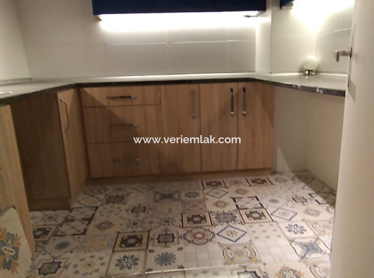 In Der Nähe Von Alsancak Talatpasa! Erschwingliche Gelegenheit, Die Sie Nicht Verpassen Sollten! 2 1 Wohnung Zum Verkauf