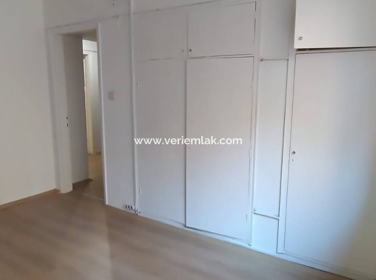 In Der Nähe Von Alsancak Talatpasa! Erschwingliche Gelegenheit, Die Sie Nicht Verpassen Sollten! 2 1 Wohnung Zum Verkauf