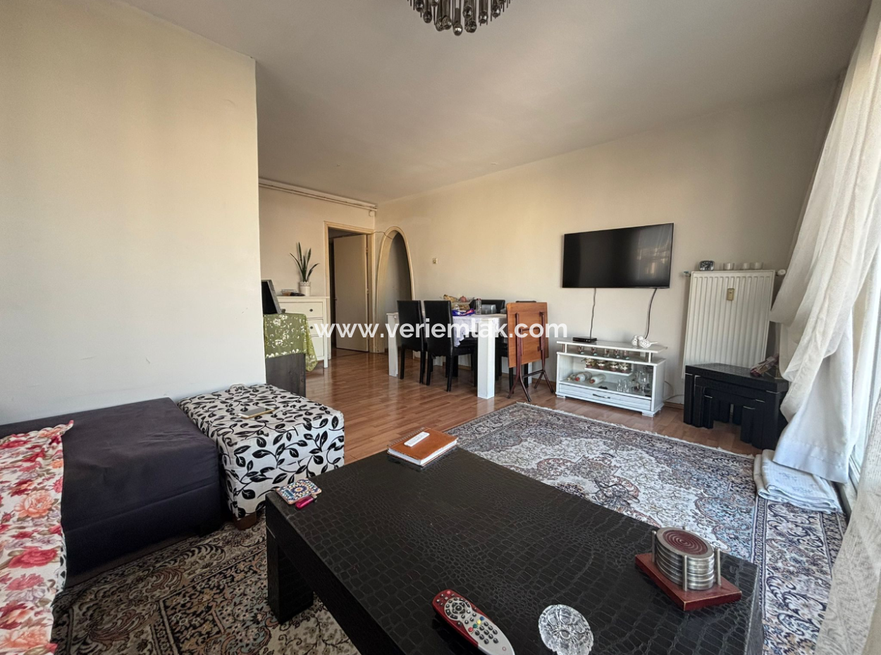 Eine Unumgängliche Gelegenheit In Der Nähe Der Alsancak Dutlu Straße! Im Herzen Der Stadt, In Der Nähe Der Alsancak Dutlu Straße, Erwartet Sie Unsere 3 1 Wohnung!