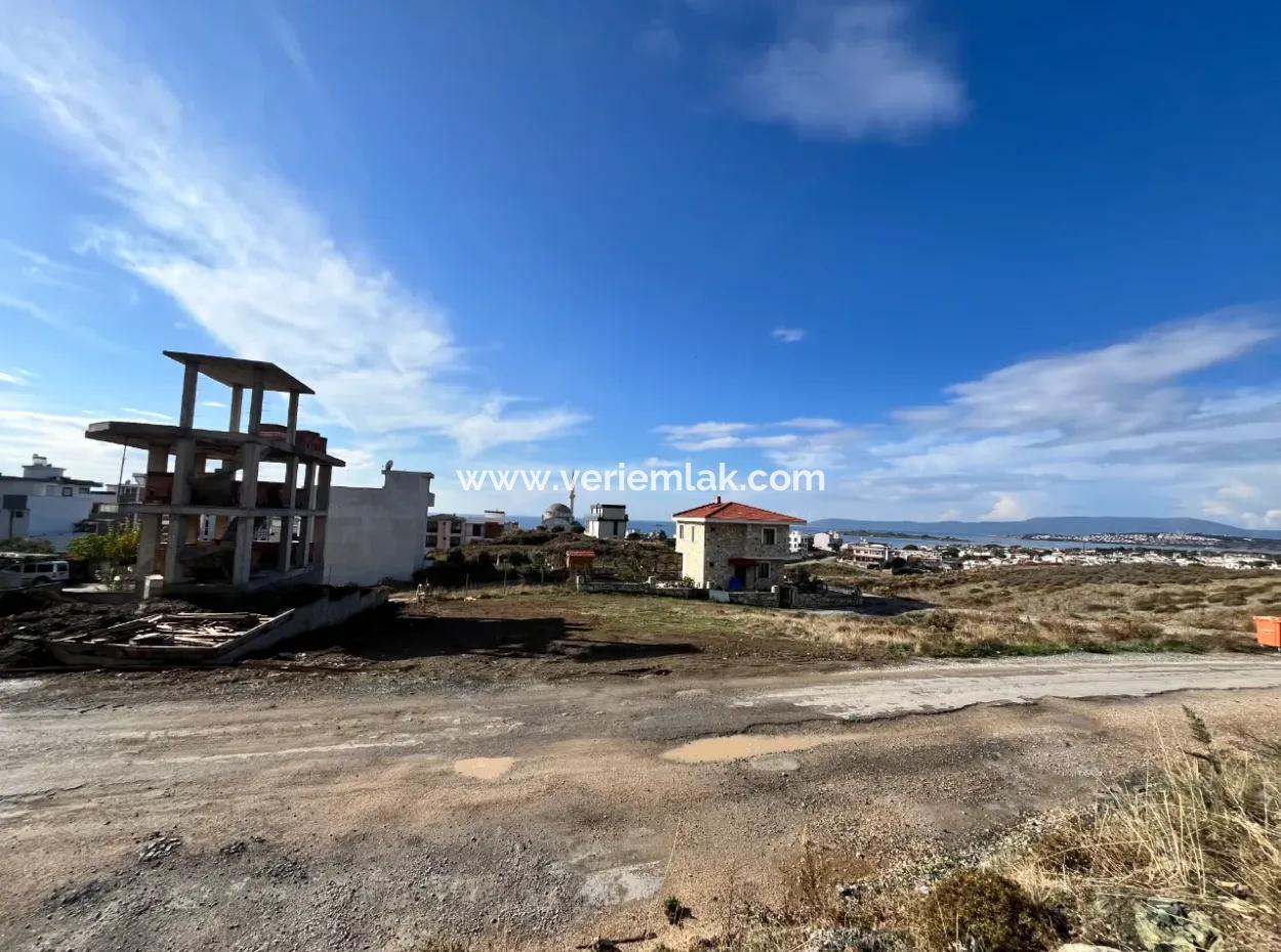 In Der Nähe Des Meeres In Seferihisar Akarca Tepecik, /40 Zonen 260 M² Land!