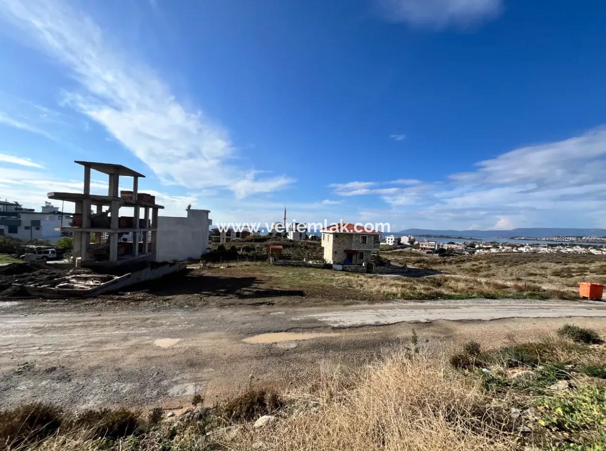 In Der Nähe Des Meeres In Seferihisar Akarca Tepecik, /40 Zonen 260 M² Land!