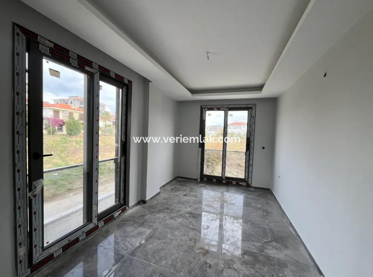 Eckparzelle 4 2 Luxusvilla In Seferihisar Gözsüzler!