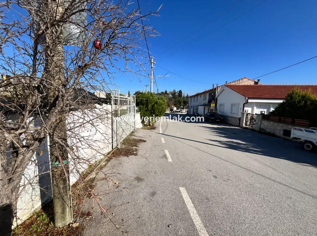 1000 M² Dorfgrundstück Zum Verkauf In Urla Bademler Dorf!