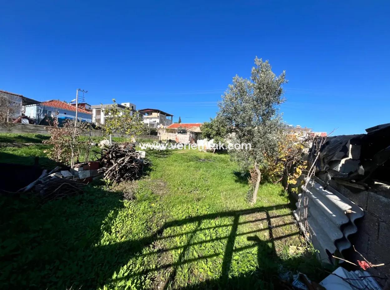 1000 M² Dorfgrundstück Zum Verkauf In Urla Bademler Dorf!