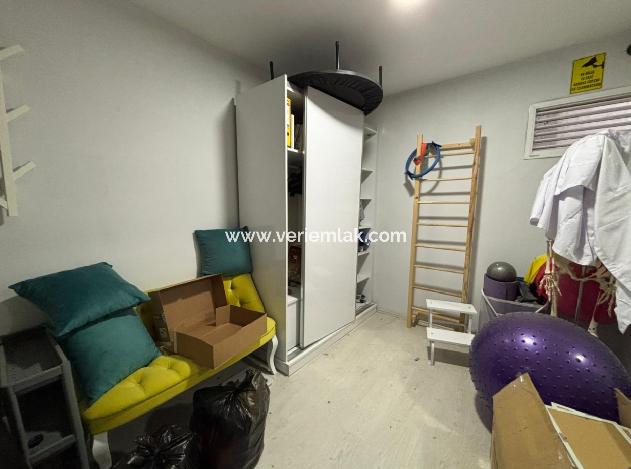 Prestigeträchtiger Arbeitsplatz In Ecklage Neben Der Konditorei Sevinc Im Elsancak!