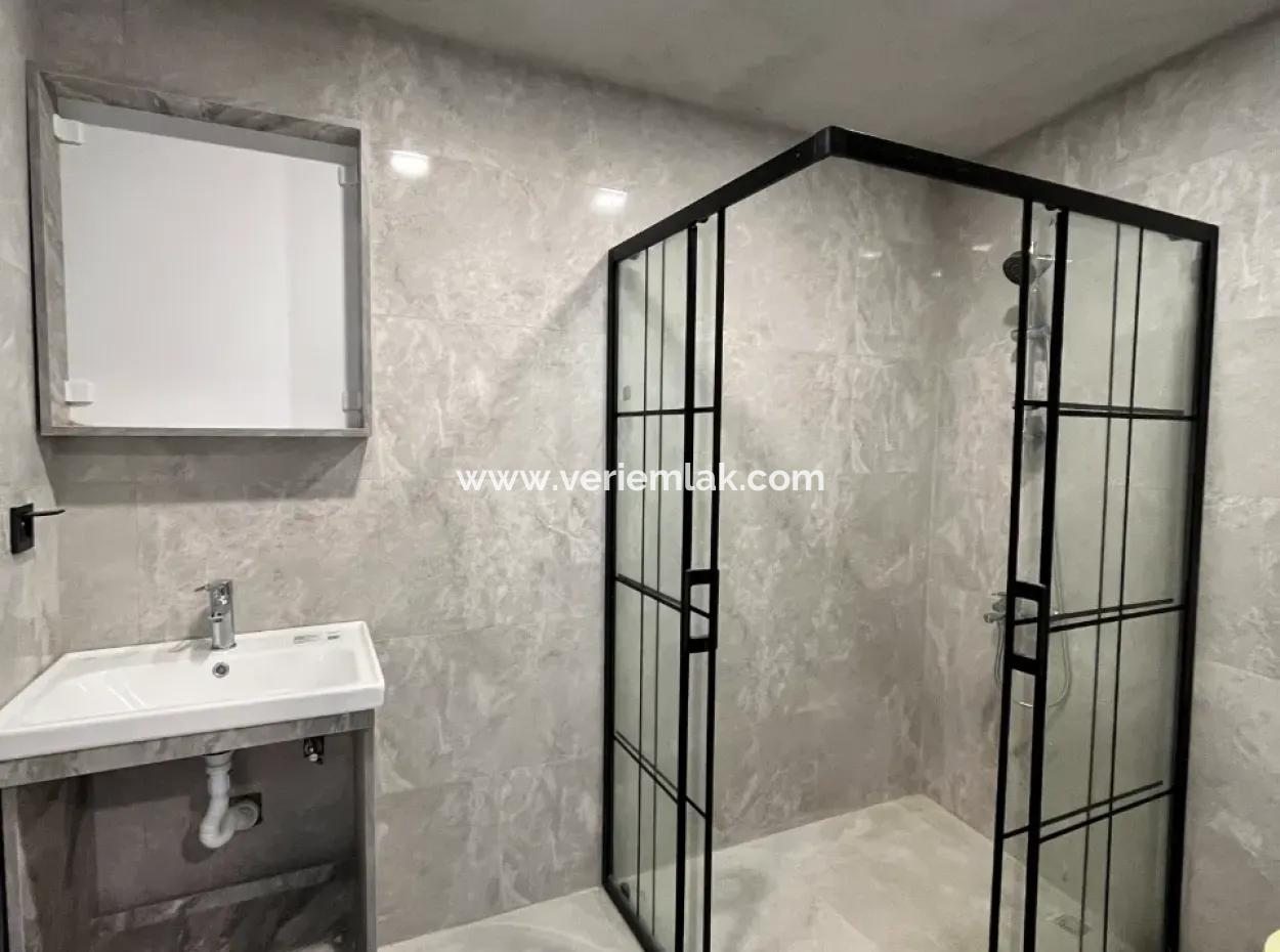 4 1 Reihenhaus-Maisonette-Wohnung Im Seferihisar Basar Zentrum!