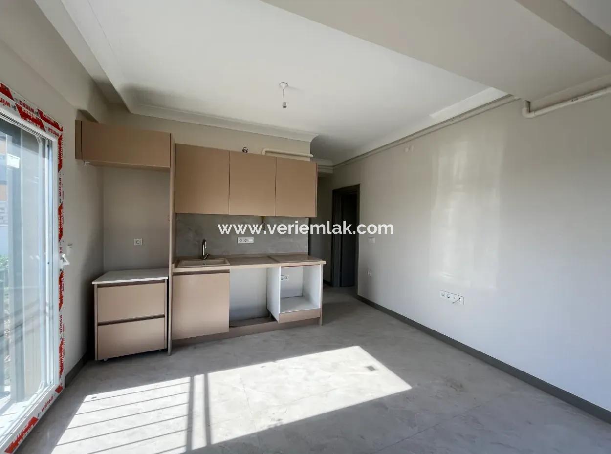 In Der Nähe Des Luwi-Basars Im Stadtteil Çolakibrahimbey, 75 M², 2 In 1 Geräumige Und Moderne Wohnungen! Investition Und Lebenswerte Lage, Mit Verschiedenen Etagenoptionen