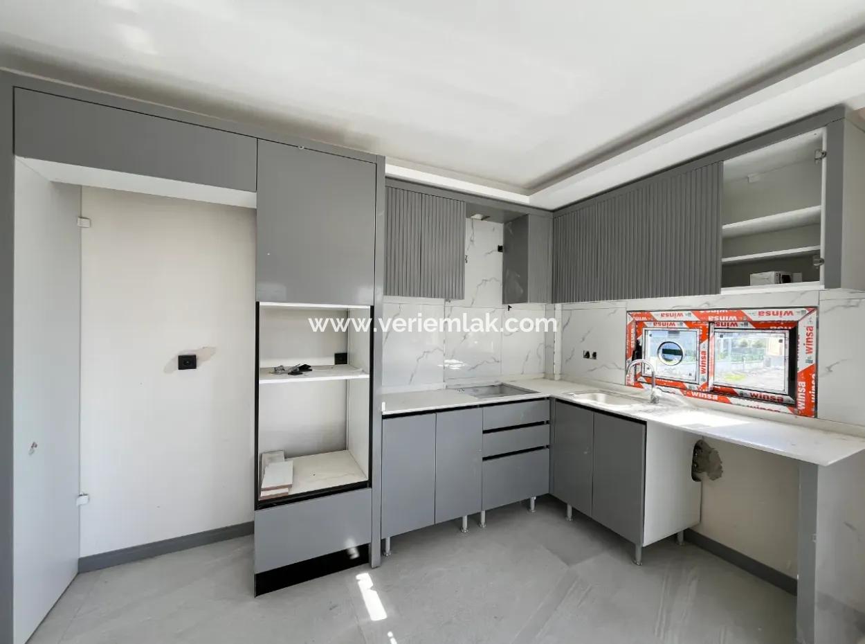 Luxuriöse Und Moderne 1 1 Apartments In Seferihisar Çolakibrahimbey Nachbarschaft