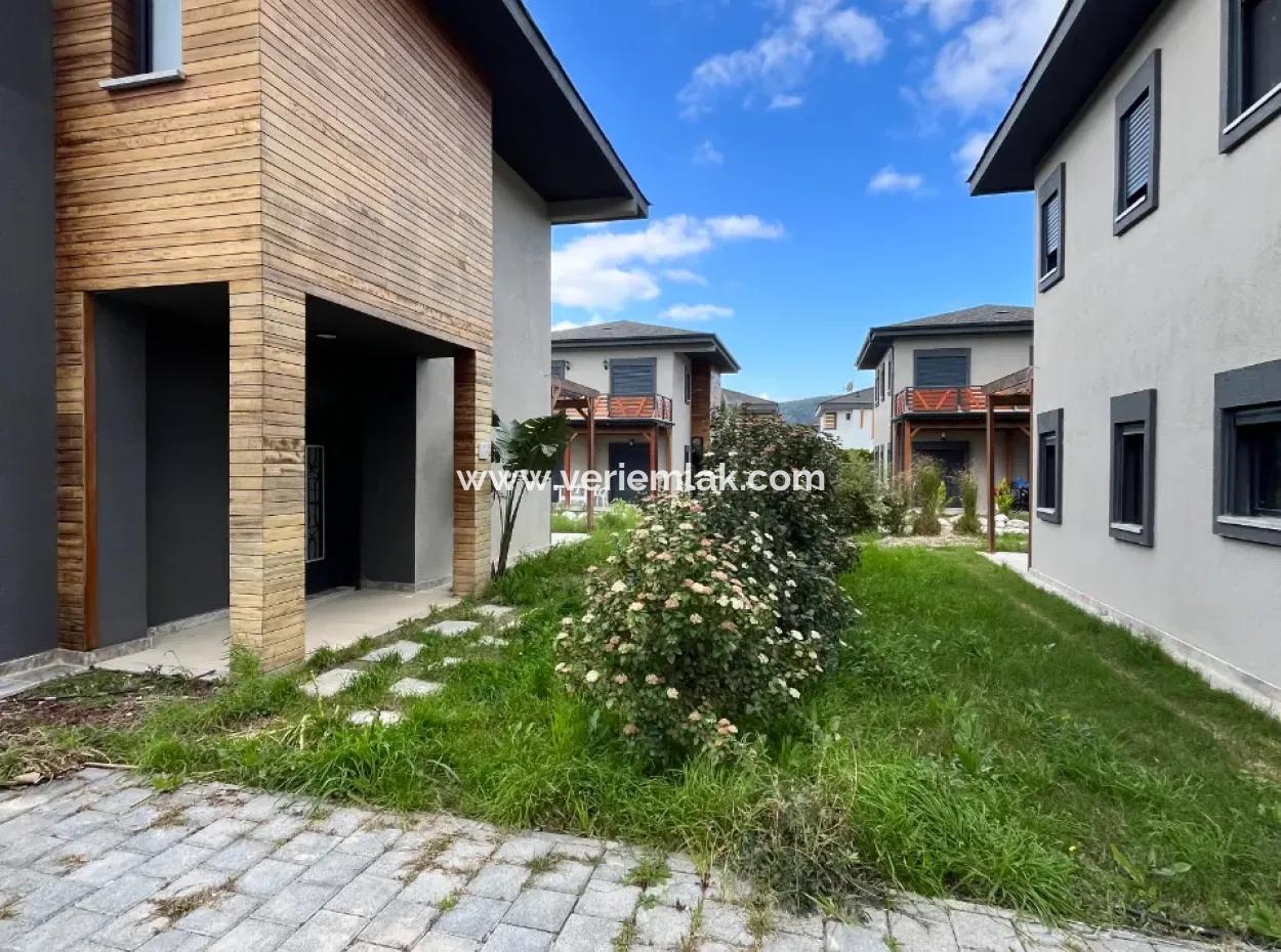 Frieden Und Komfort Zusammen In Seferihisar