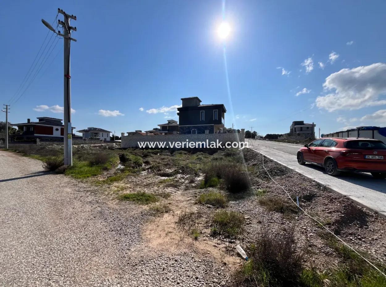 474 M² Villa Zoniertes Grundstück Mit Grünfläche Fassade Ecklage In Seferihisar Düzce Nachbarschaft