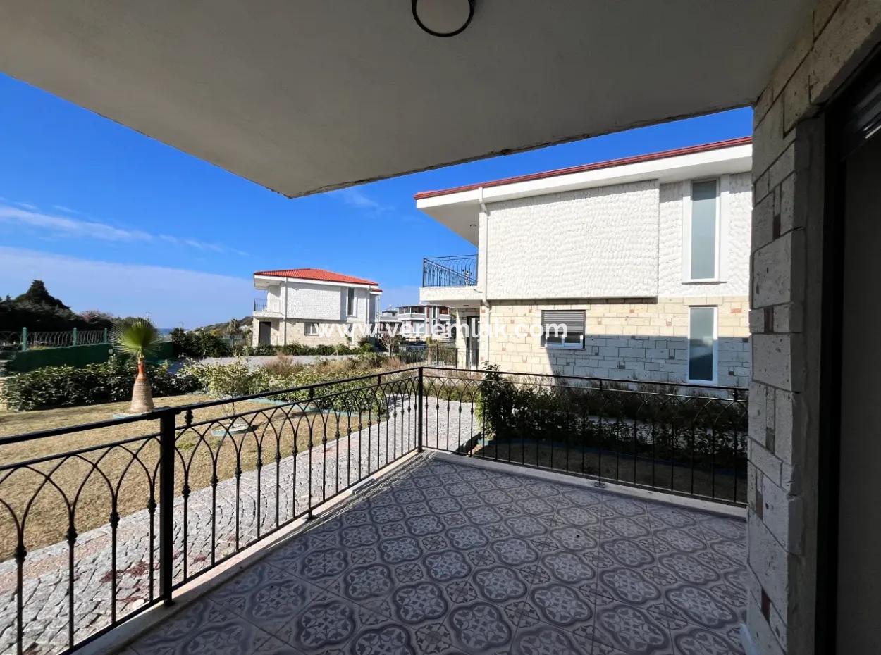 Freistehende Villa 4 1 Zum Verkauf In Einem Boutique-Grundstück In Der Bucht Akarca Orşal