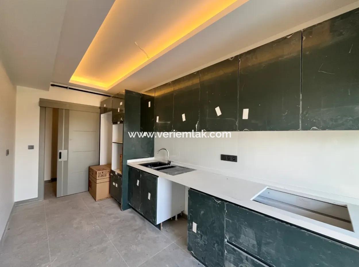 120 M² Große 2 1 Wohnung Zu Verkaufen In Seferihisar Çolakibrahimbey