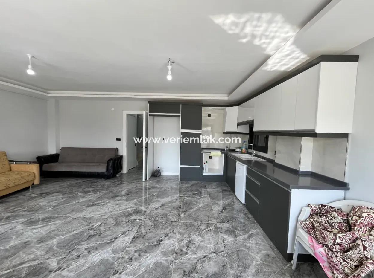 4 Schlafzimmer 1 Wohnzimmer Brandneue Villa Zum Verkauf Mit Grossem Garten In Seferhisar Akarca