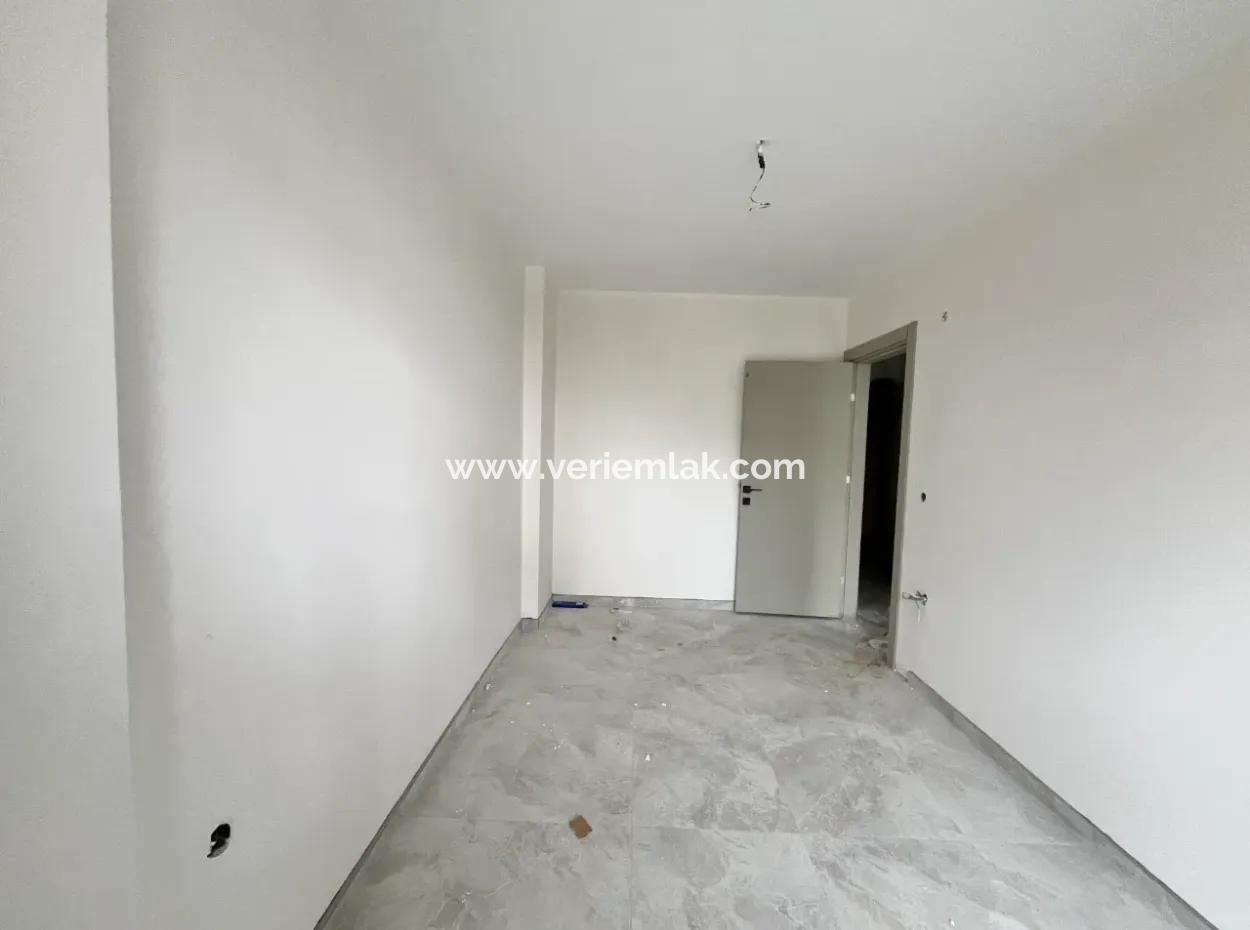 Komfortable Und Moderne 1 1 Wohnung Im Zentrum Von Seferihisar