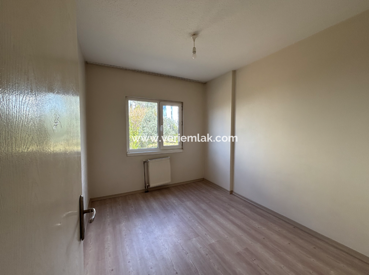 3 1 Wohnung Zu Verkaufen Mit Balkon In Seferihisar Toki Residences