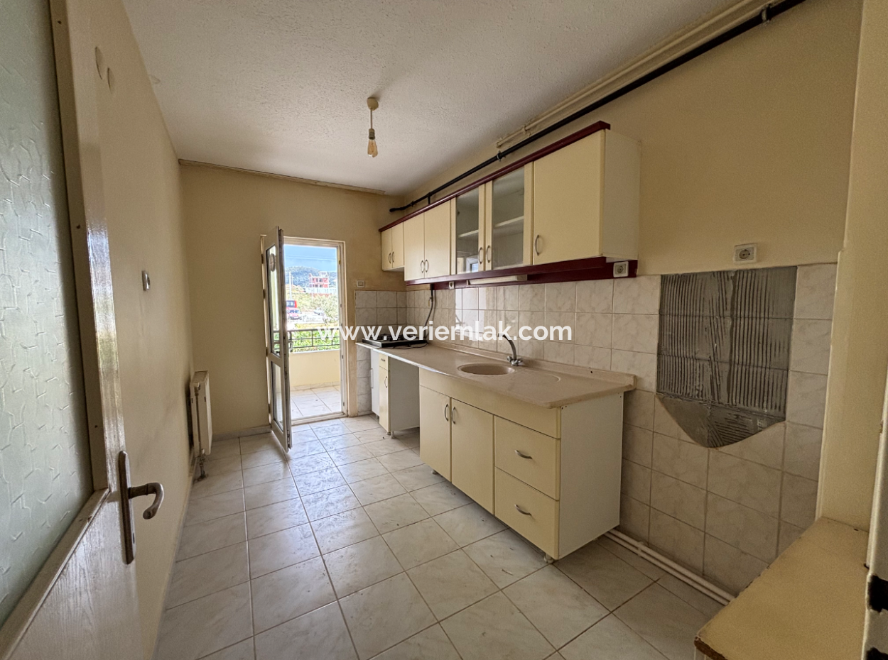 3 1 Wohnung Zu Verkaufen Mit Balkon In Seferihisar Toki Residences