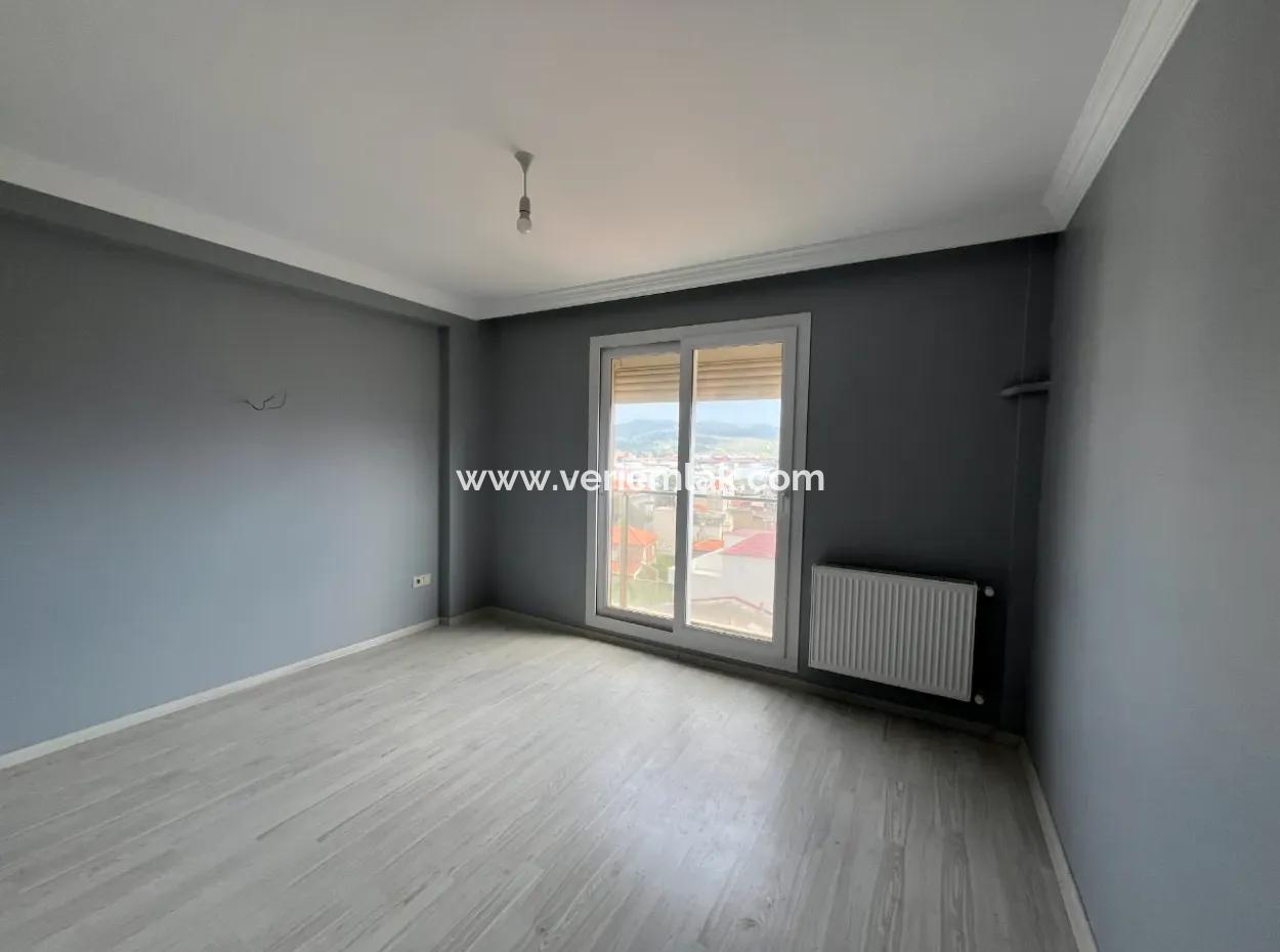 3 1 Wohnung Zum Verkauf Mit Geschlossener Küche In Ecklage Im Viertel Seferihisar Hidirlik