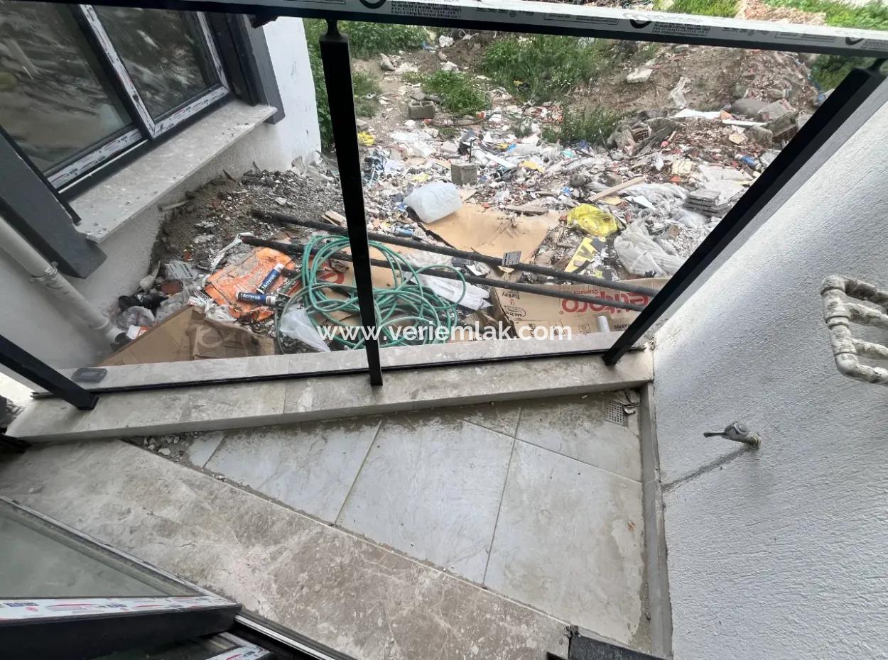 1 1 Brandneue Wohnung Mit Luxuriöser Architektur In Seferihisar Turabiye Nachbarschaft