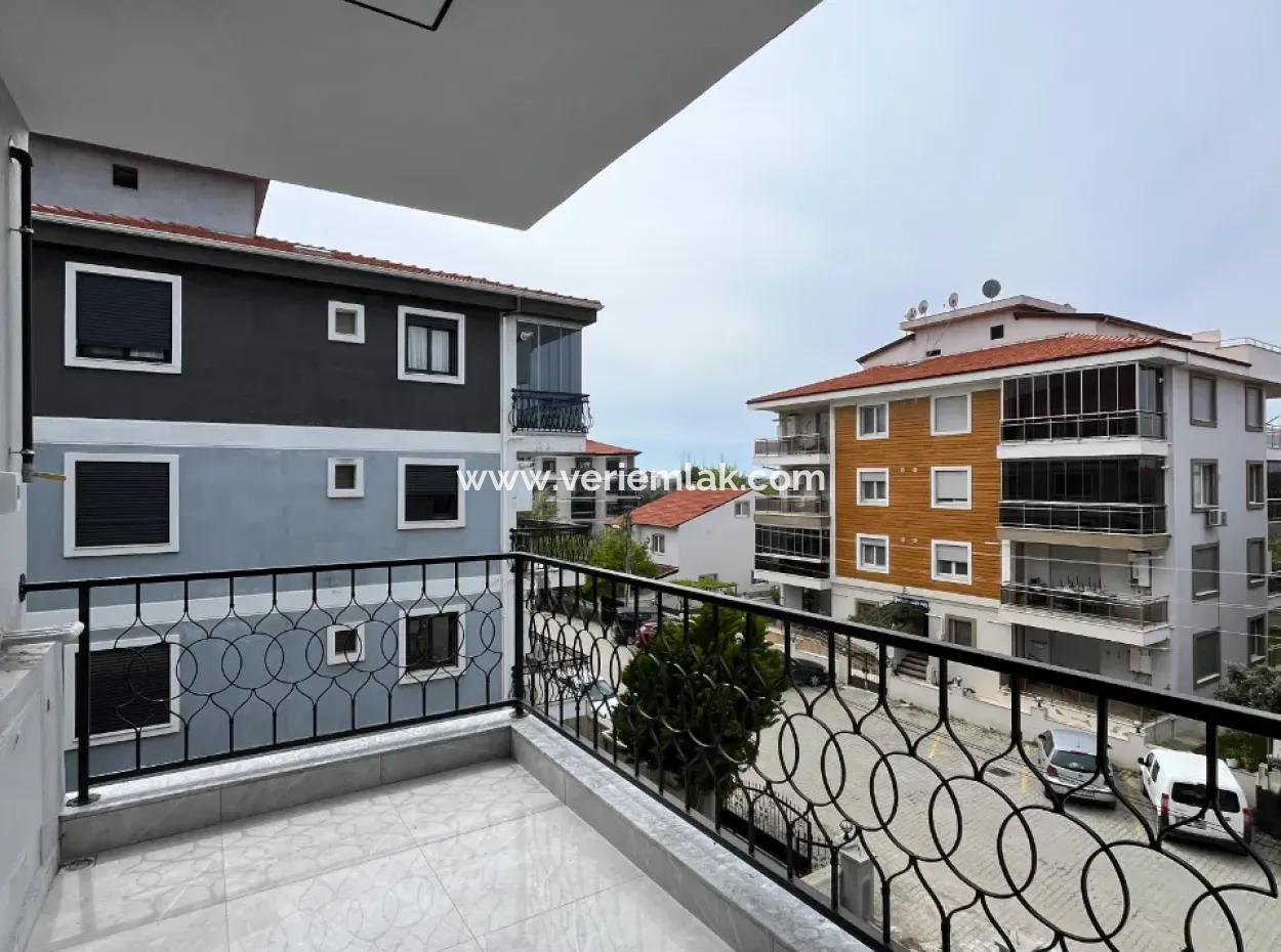 Seferihisar Moschee Nachbarschaft, 2. Stock, Grosser Balkon, 2 1 Null Wohnung