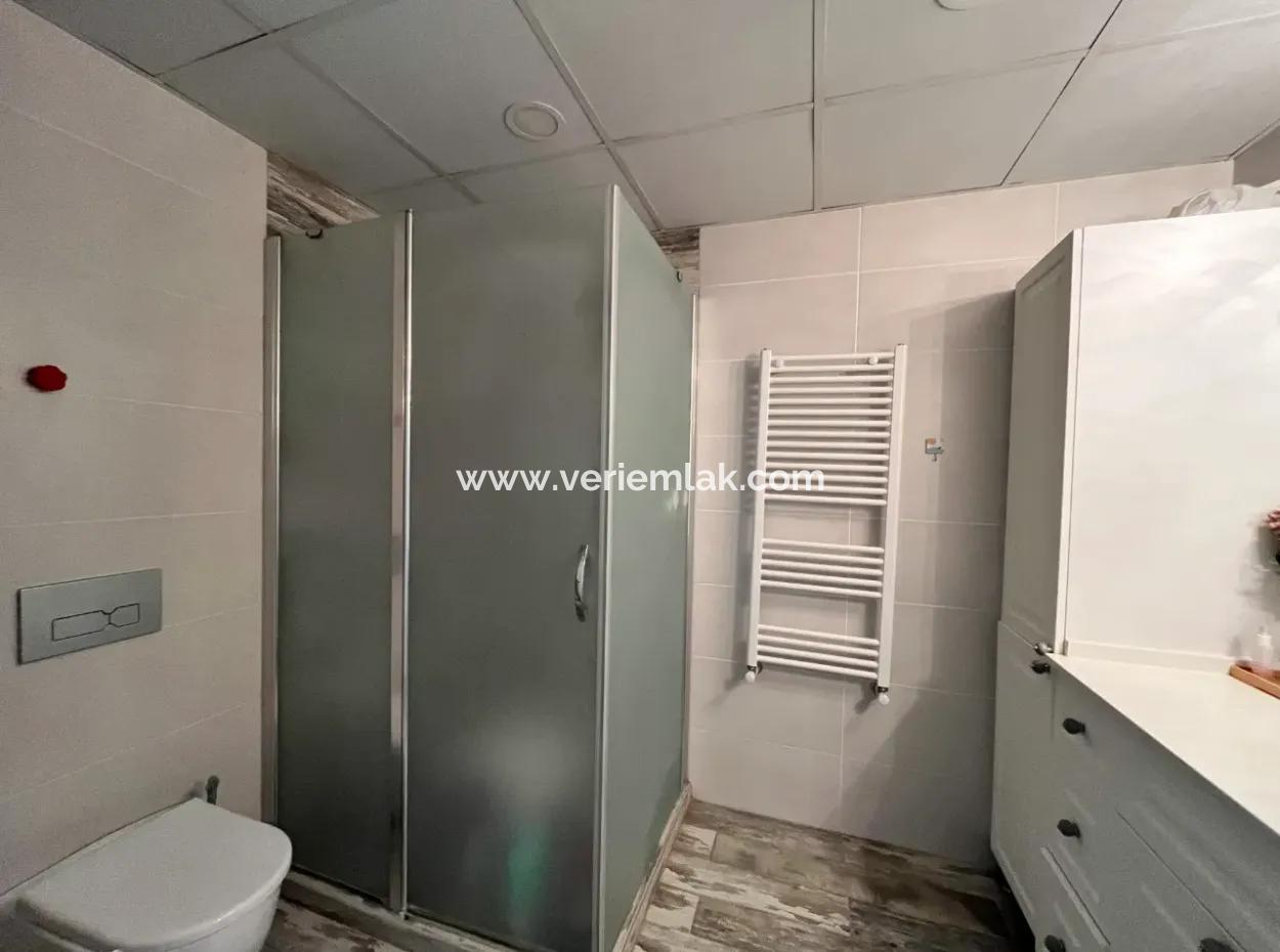 Geräumiges Und Funkelndes 3 1 Apartment In Der Gözsüzler Straße Mit Blick Auf Den Mandarinengarten