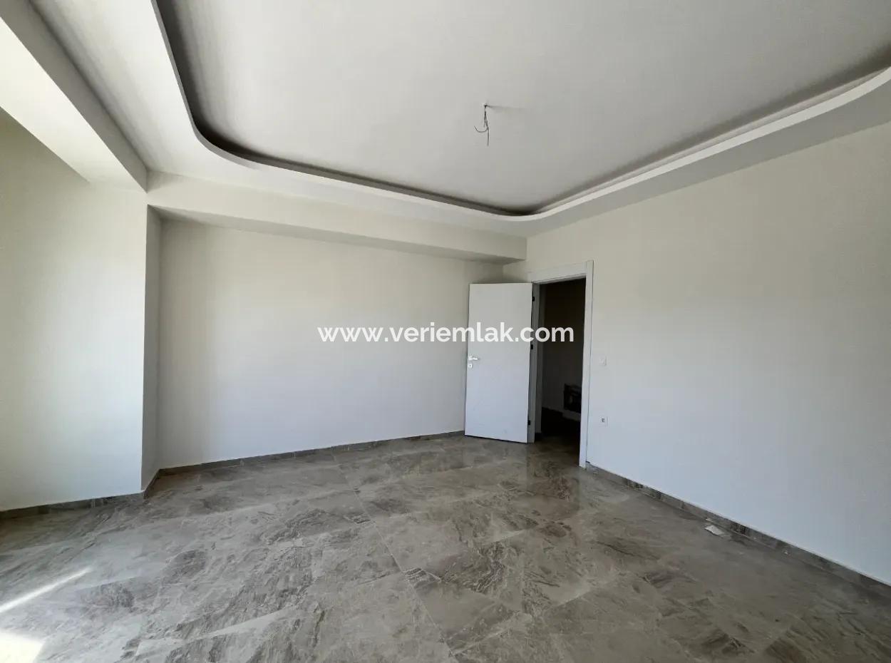 4 1 Villa Zum Verkauf Mit Luxusarchitektur In Einem Komplex In Seferihisar Hidirlik Nachbarschaft