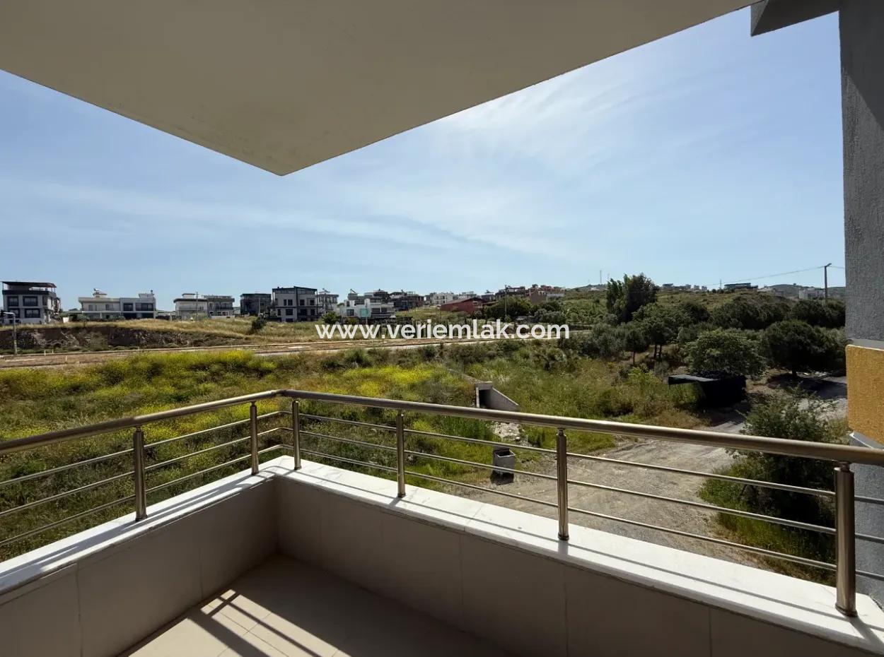 Luxusvilla Nur Wenige Gehminuten Vom Meer Entfernt, Großer Garten, Meerblick In Seferihisar Akarca!