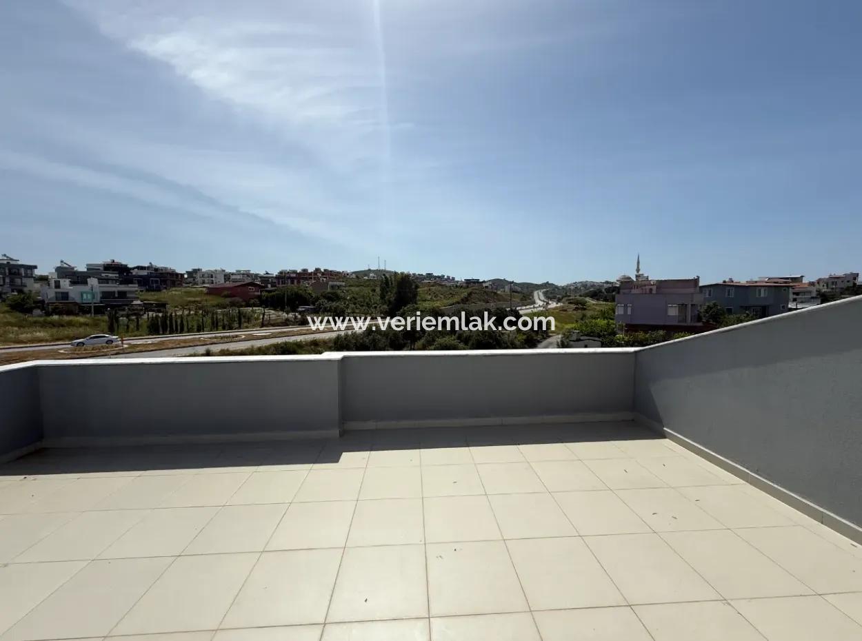 Luxusvilla Nur Wenige Gehminuten Vom Meer Entfernt, Großer Garten, Meerblick In Seferihisar Akarca!