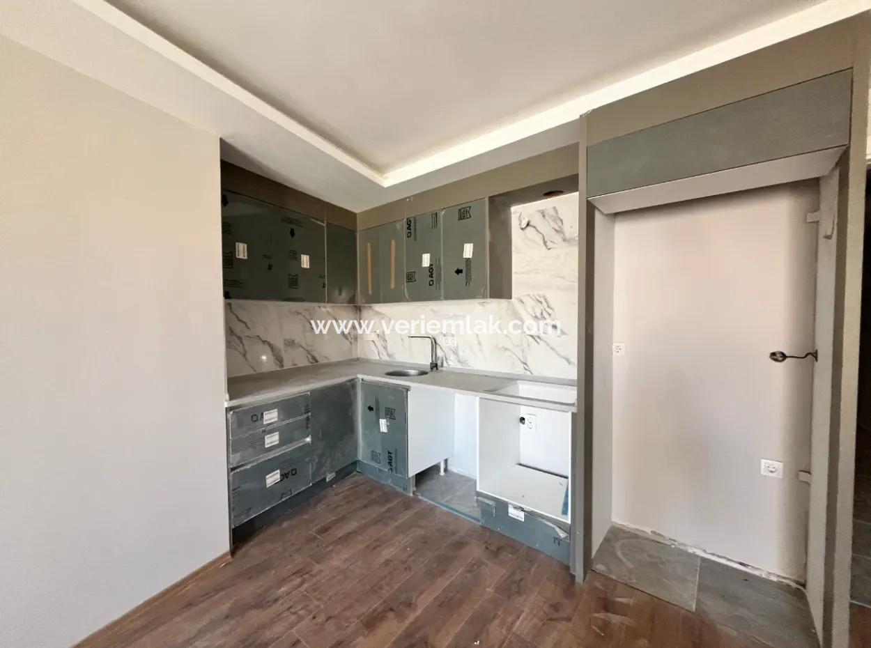 Brandneue 3 1 Wohnung In Neubau In Seferihisar Çolakibrahimbey Nachbarschaft