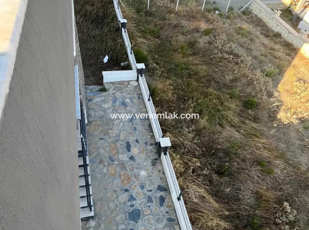 Maisonette-Villa Zum Verkauf In Seferihisar Akarca Mit Meer- Und Naturblick