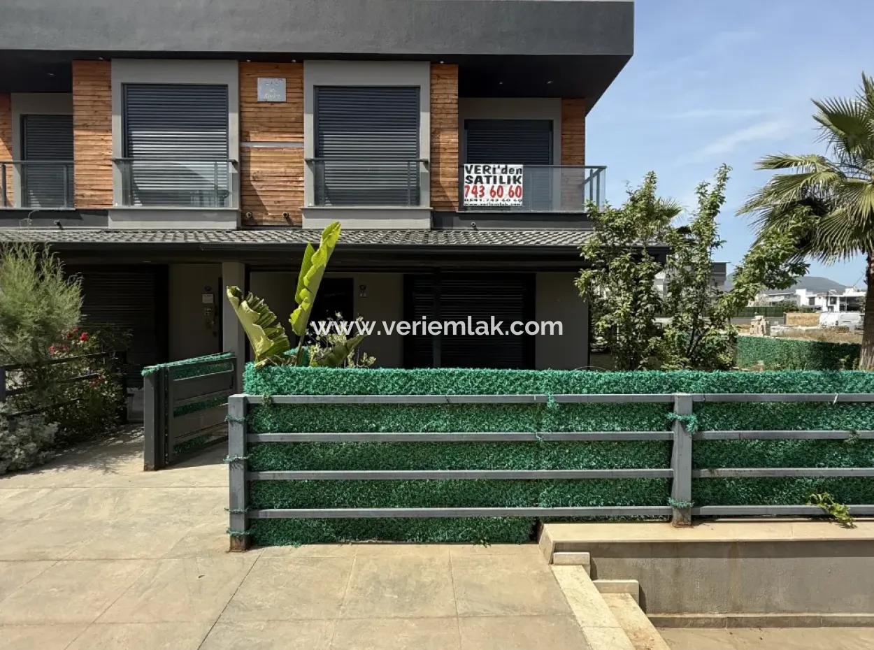 3 In 1 Villa Mit Pool, Garten Und Breiter Nutzung In Doganbey