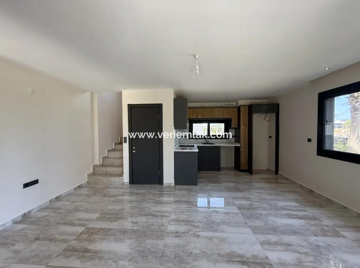 3 In 1 Villa Mit Pool, Garten Und Breiter Nutzung In Doganbey