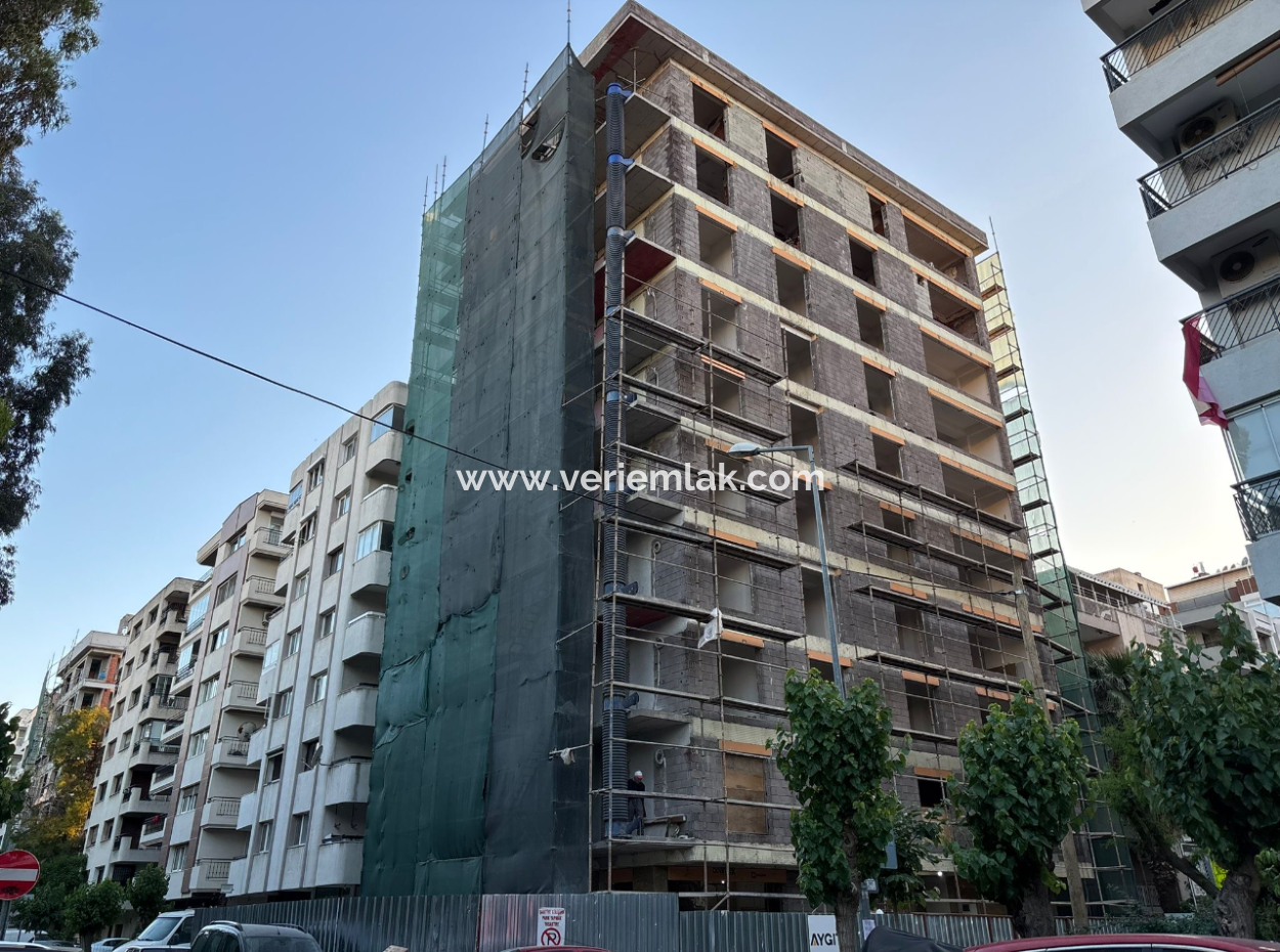 In Der Nähe Der Strasse Alsancak Dutlu, Ecke Zero 24M2 Geschäft Mit Toilette!