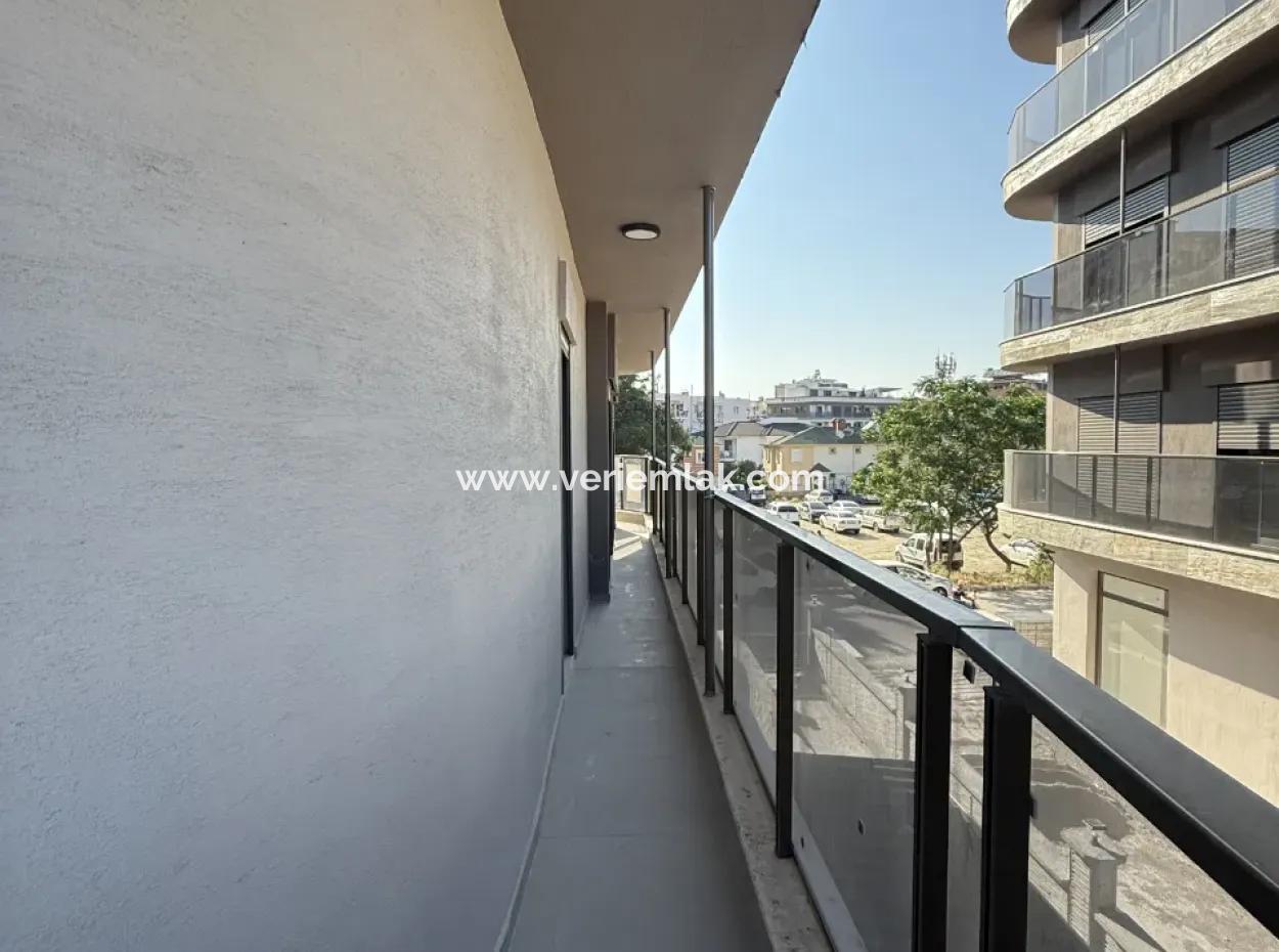 Ein Brandneues Leben Beginnt Im Flora-Garten In Seferihisar Hıdırlık