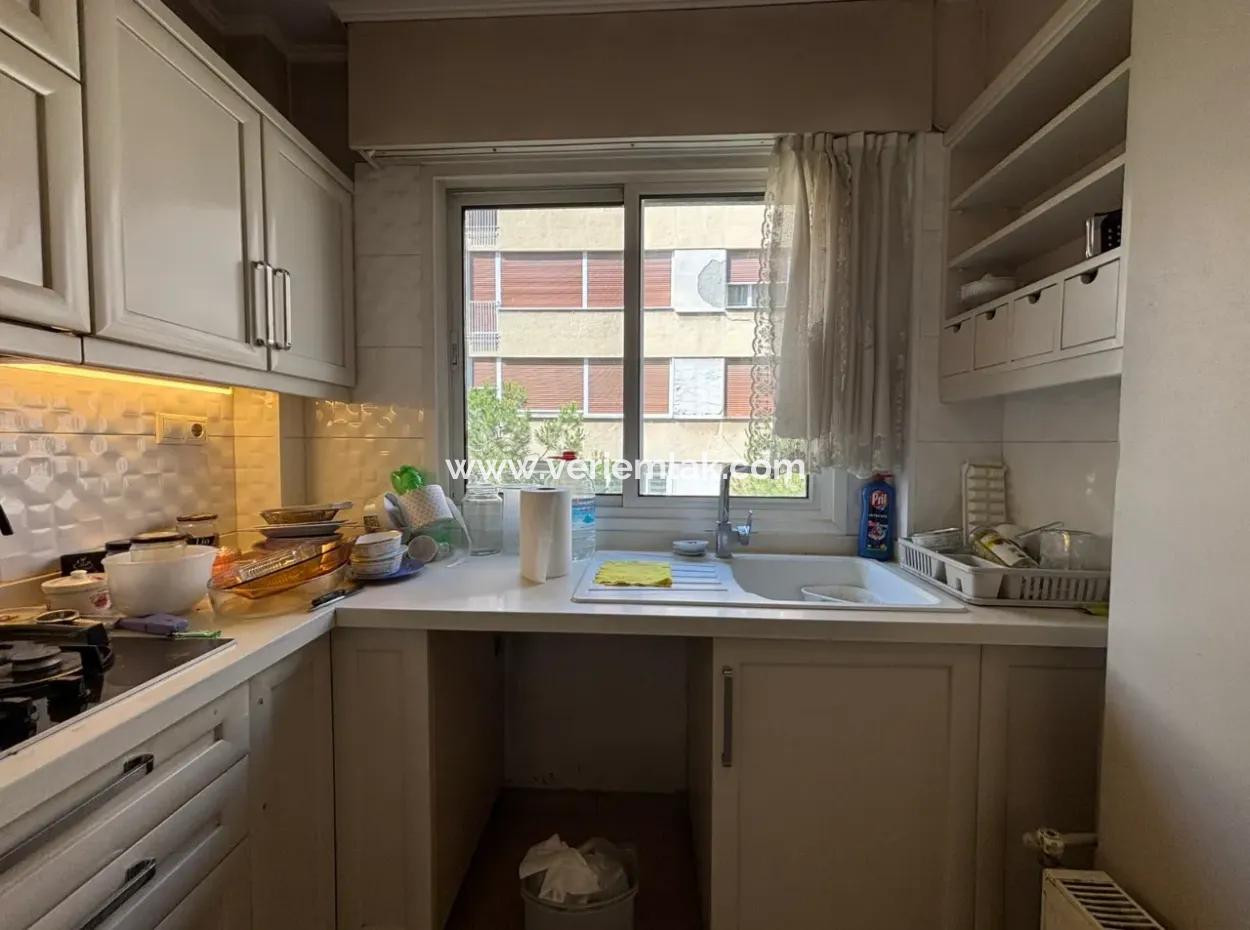 Alsancak Kulturviertel Gül Straße 3 1 Ecke Leere Wohnung Zum Verkauf