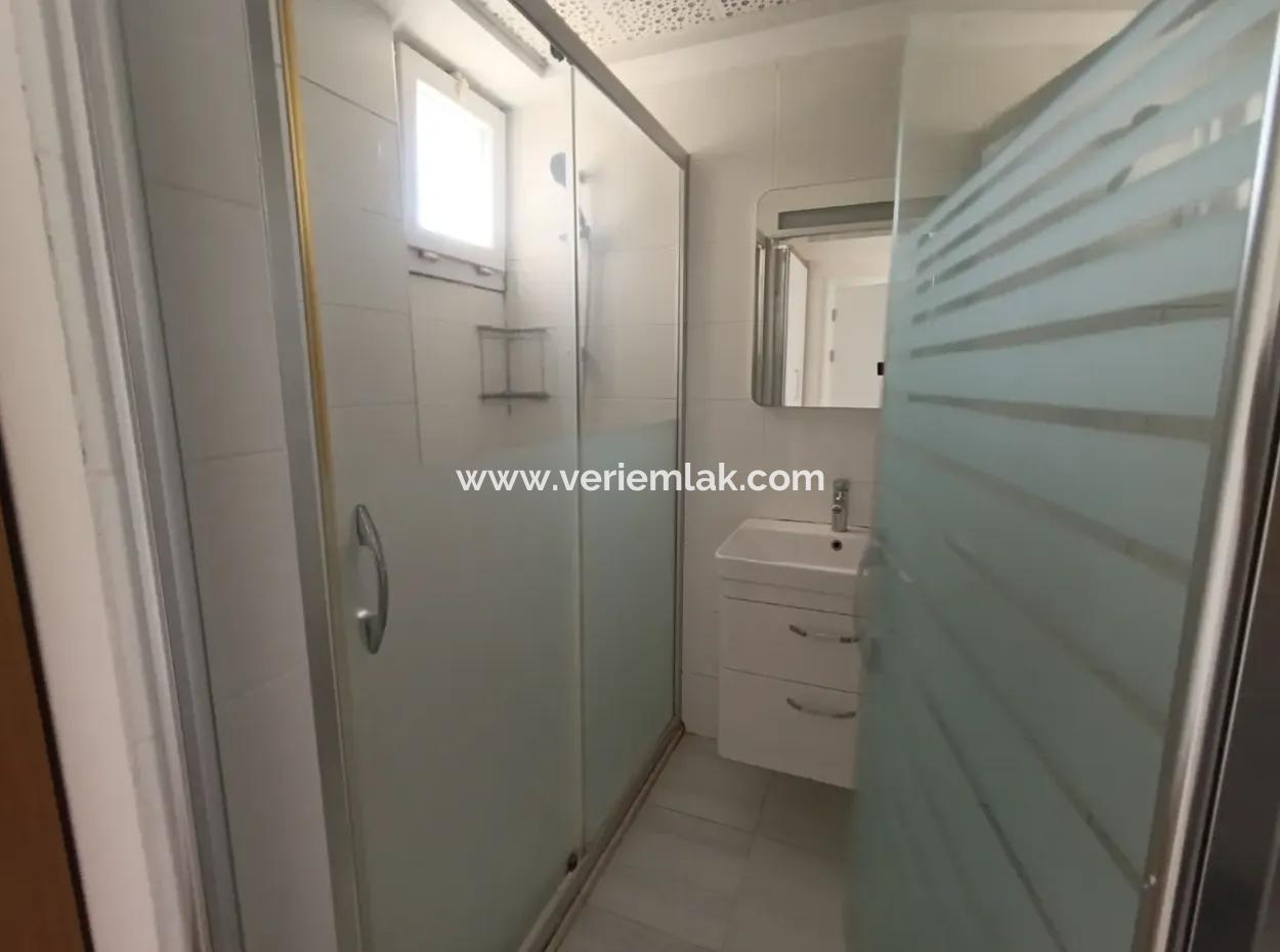 Geräumige Wohnung An Der Hauptstraße Von Seferihisar Izmir, Speziell Für Eltern Geplant, Kostenlos