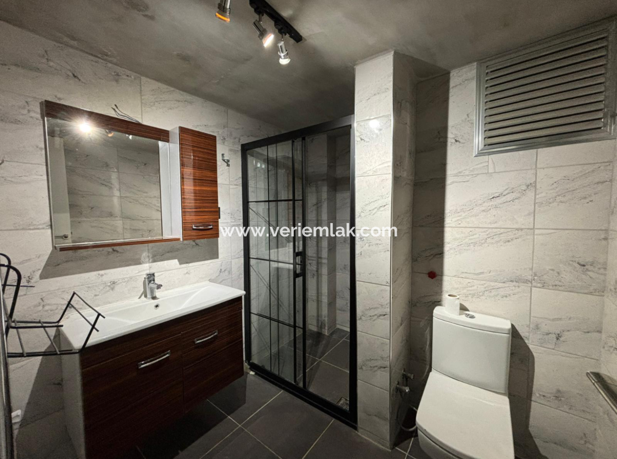 1. Stock 2 1 70M2 Erdgas Möblierte Wohnung Zu Vermieten In Alsancak Kahramanlar!