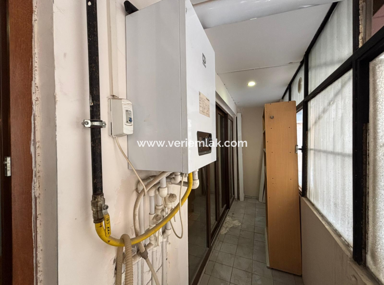 1. Stock 2 1 70M2 Erdgas Möblierte Wohnung Zu Vermieten In Alsancak Kahramanlar!