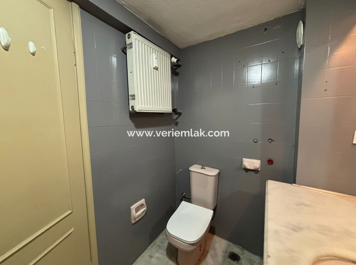 Alsancak Talatpaşa Boulevard 3 1 130M2 Geschäft Zu Vermieten / Praxis