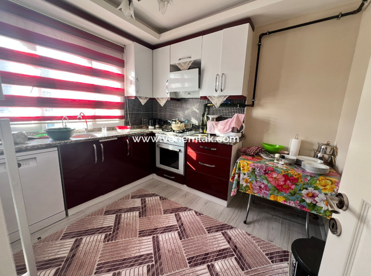 2 1 Innenküchenwohnung Zu Verkaufen In Seferihisar Çolakibrahim Bey