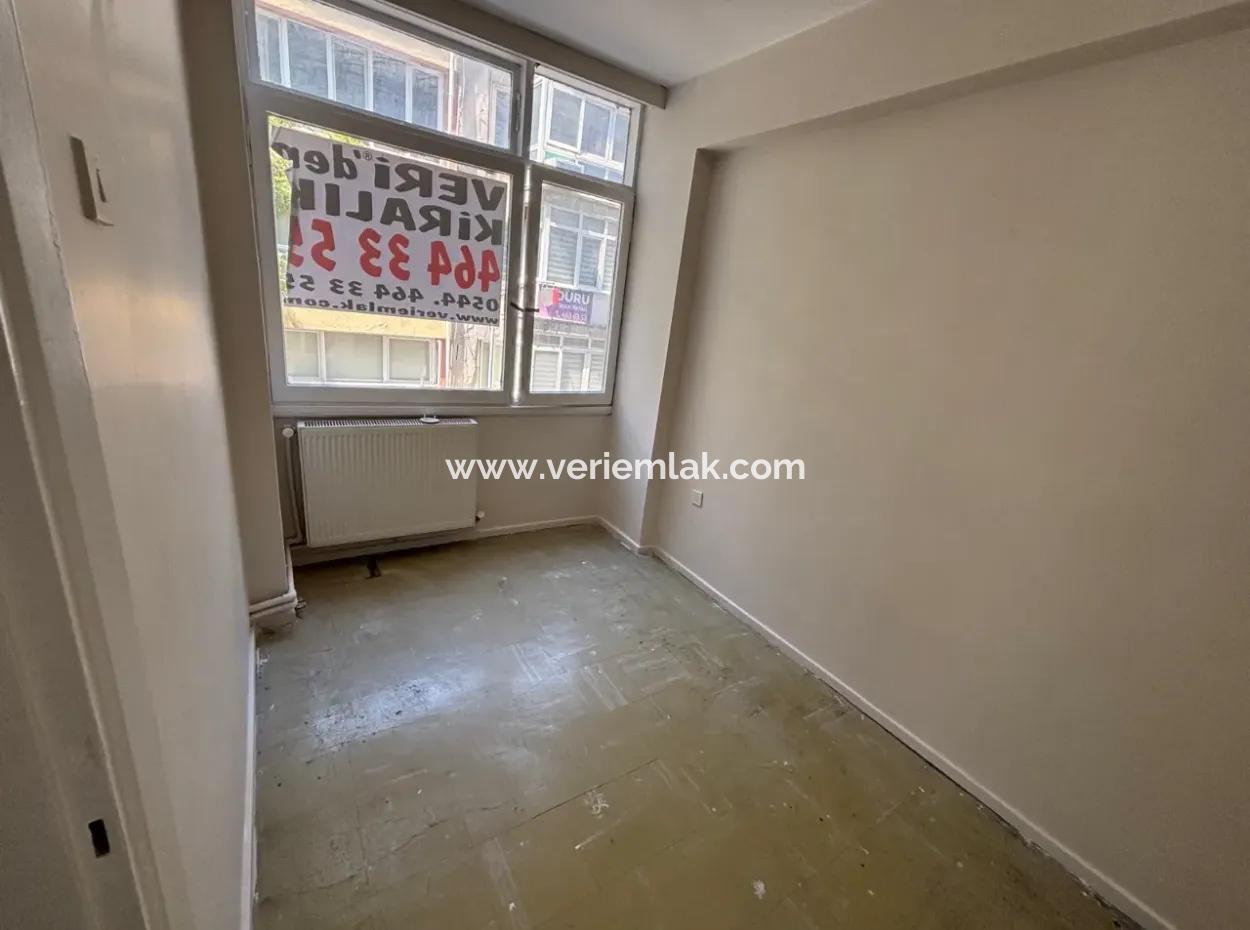 Alsancak State Hospital Gegenüber Der Ecke 2. Stock Vermietung Büro, Büro